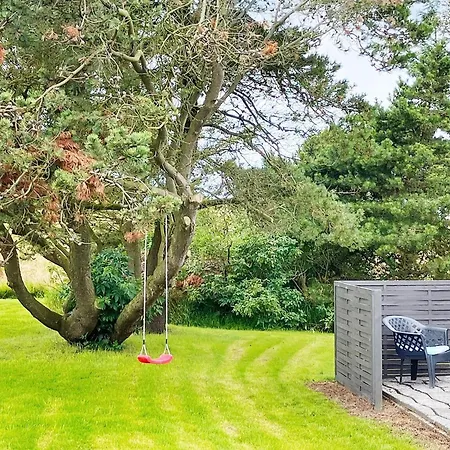 Holiday home Two-bedroom In 22 *